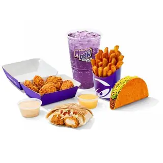 Crispy Chicken Nuggets Deluxe Combo